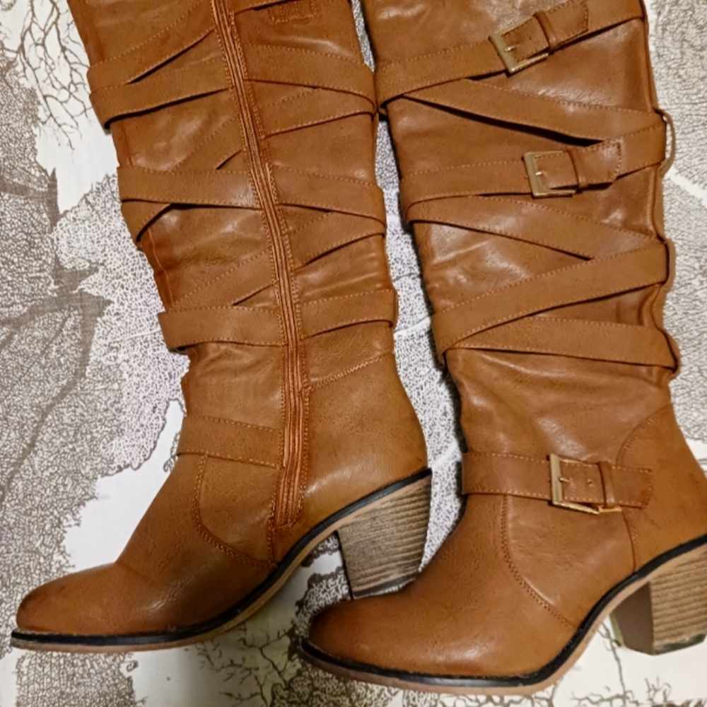 Women's Light Brown Leather Boots Size 10